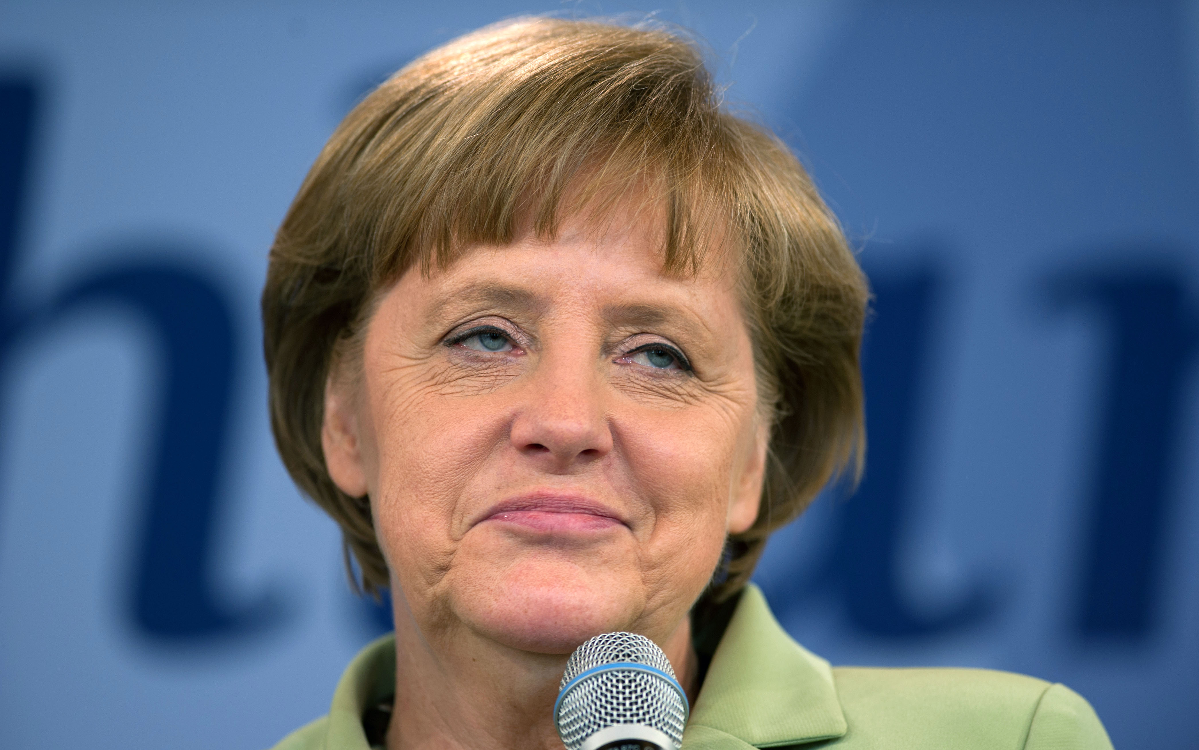 Δηλητήριο στάζει ο ευρωπαϊκός Τύπος για την «Frau Nein» Άνγκελα Μέρκελ